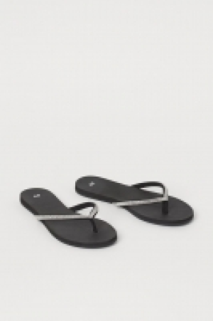 HM  Chancletas con pedrería strass