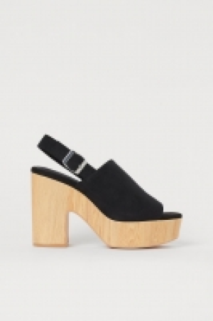 Sandalias de plataforma 7.99 €
