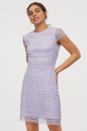 Vestido corto de encaje 17.99 €