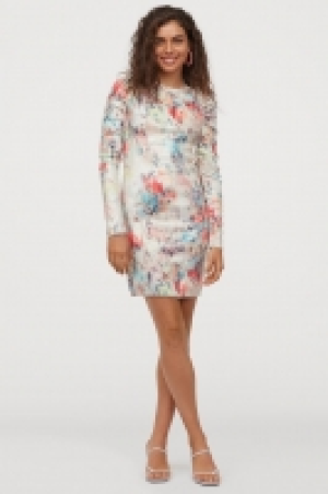 Vestido con lentejuelas 21.99 €
