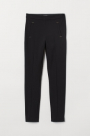 Pantalón elástico 15.99 €