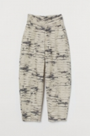 HM  Tapered High Waist Jeans
