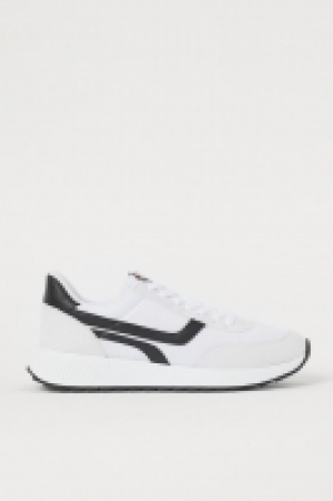 Zapatillas deportivas de malla 24.99 €