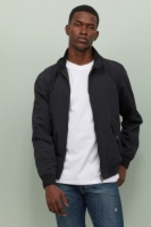 Cazadora 34.99 €