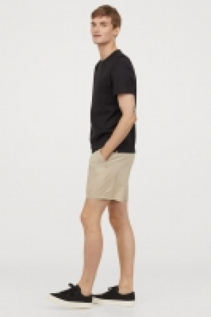 Pantalón corto Slim Fit 11.99 €