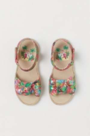 Sandalias estampadas 12.99 €
