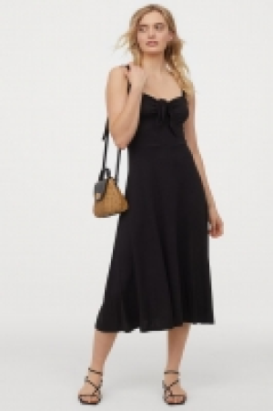 Vestido de punto con nudo 9.99 €