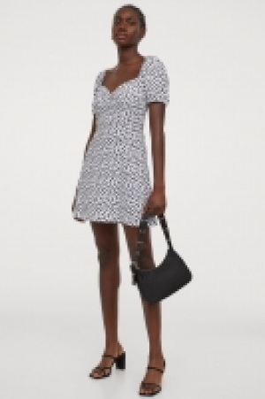 Vestido con manga puffy 14.99 €