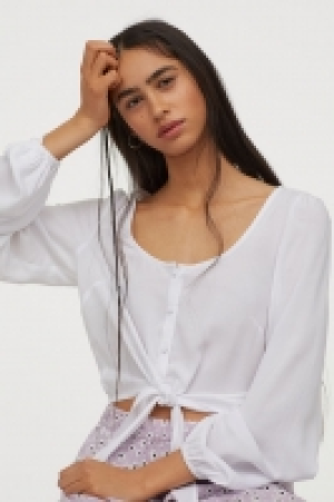 Blusa de anudar 9.99 €
