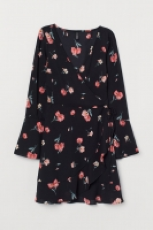 Vestido cruzado de crepé 17.99 €