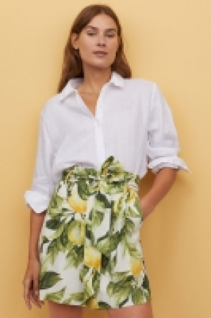 Pantalón corto con cinturón 6.99 €