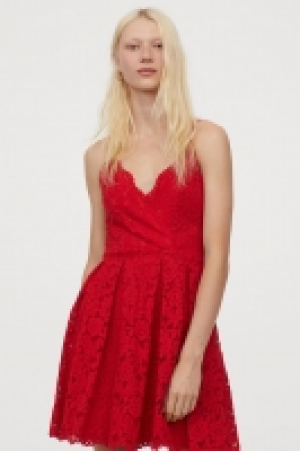 Vestido corto de encaje 19.99 €
