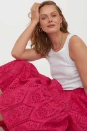 Falda con bordado inglés 27.99 €