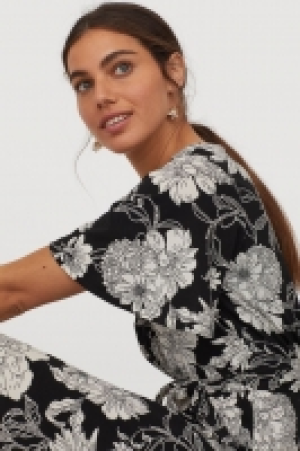 Vestido en punto de crepé 10.99 €