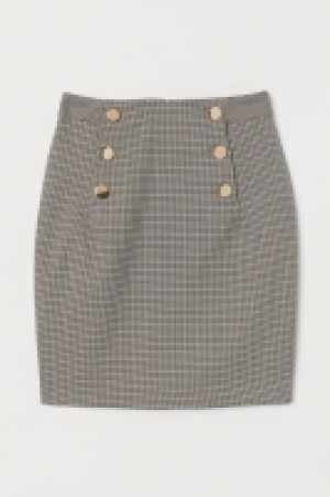Falda hasta la rodilla 10.99 €