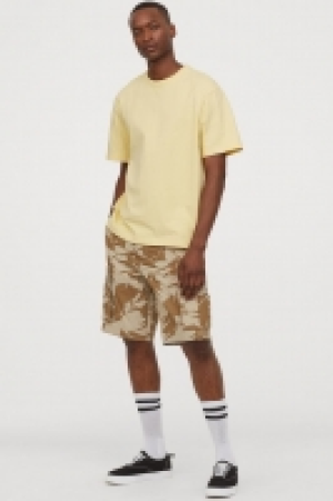 Pantalón corto cargo 15.99 €