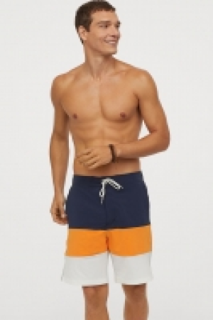 Bañador hasta la rodilla 17.49 €