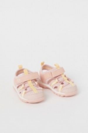 Sandalias gruesas 5.99 €