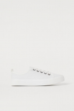 Zapatillas deportivas de lona 4.99 €