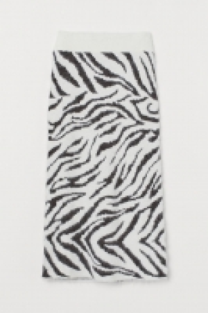 Falda en punto de jacquard 7.99 €