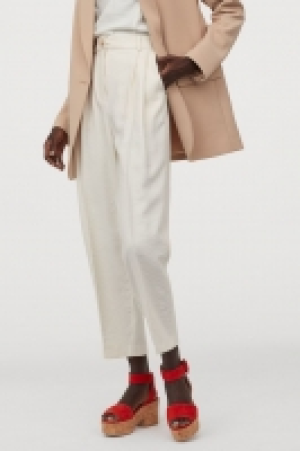 Pantalón de vestir en sarga 17.99 €