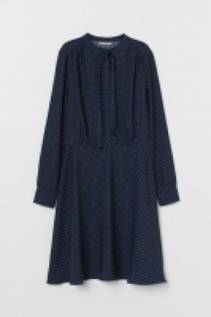 Vestido de crepé con tiras 10.99 €