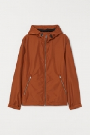 Chaqueta con capucha 17.99 €