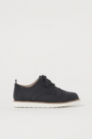 Zapatos brogue 9.99 €