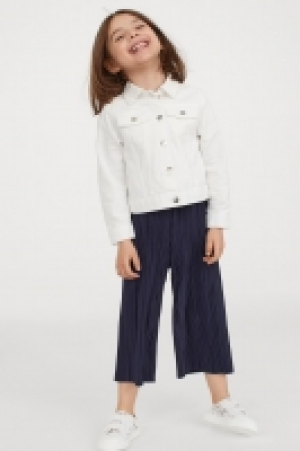 Pantalón plisado 5.99 €