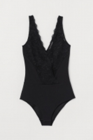 Body en V con encaje 10.99 €