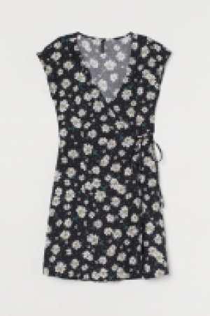 Vestido cruzado con estampado 8.99 €