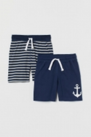 2 pantalones cortos de punto 6.99 €