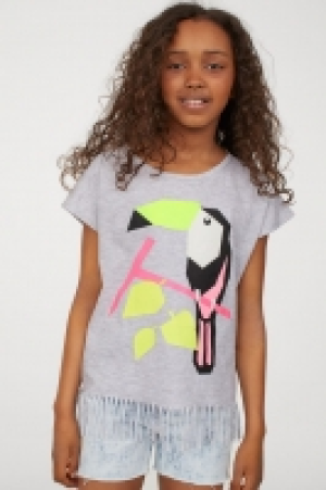 Camiseta con flecos 5.99 €