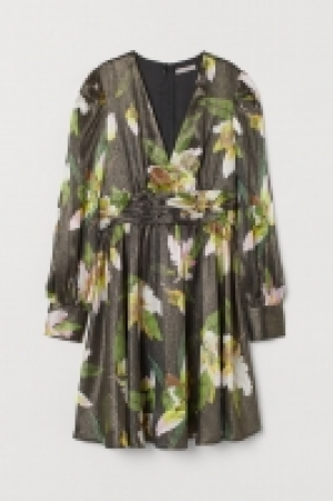 HM  Vestido con manga abullonada