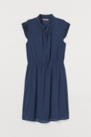 Vestido con mangas japonesas 12.99 €