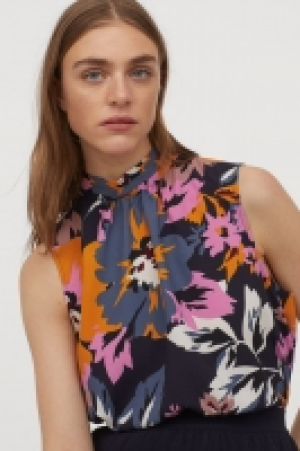Blusa sin mangas 10.49 €