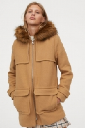 Abrigo con capucha 48.99 €