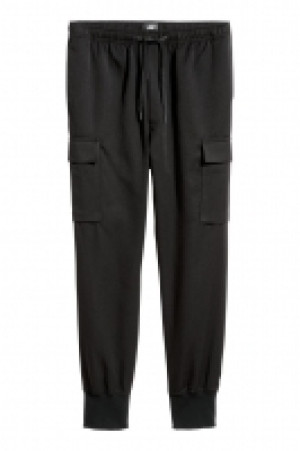 Joggers cargo 23.99 €