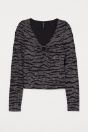 Top con escote de pico 10.99 €