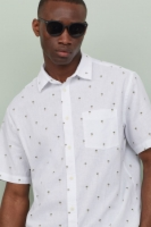 Camisa con lino Regular Fit 13.99 €