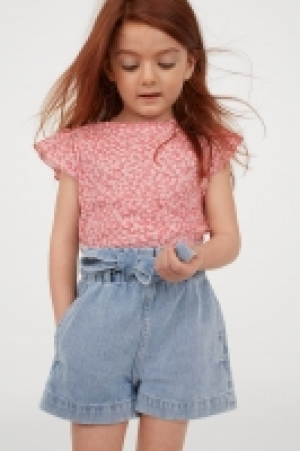 Camiseta con manga mariposa 2.99 €