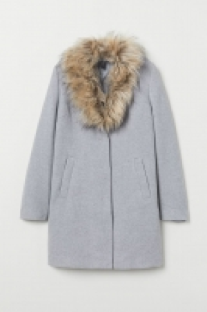 Abrigo con pelo sintético 48.99 €