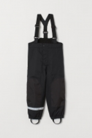 Pantalón outdoor con tirantes 17.99 €