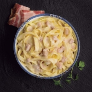 Tallarines a la carbonara 1.99 €