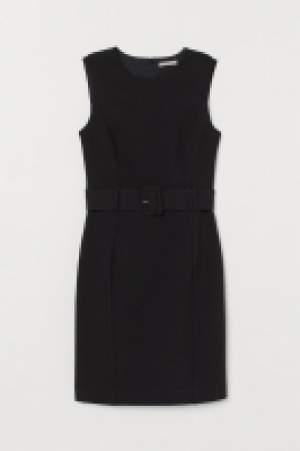 Vestido con cinturón 24.99 €