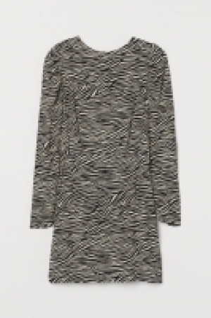 Vestido en crepé 17.99 €