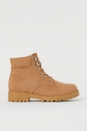 Botas con forro cálido 24.99 €