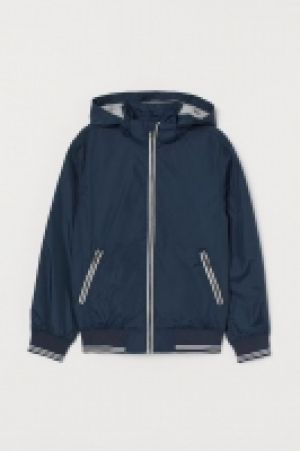 Chaqueta de nailon con forro 16.99 €