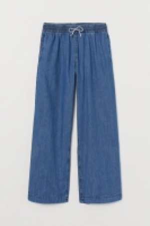 HM  Wide Leg Ankle Jeans