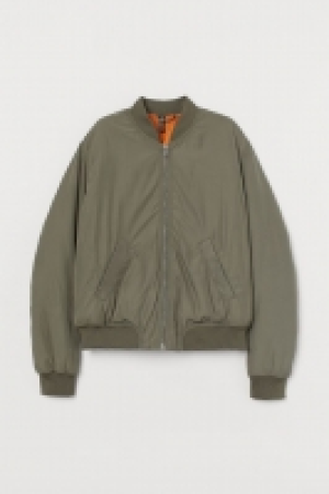 Cazadora bomber acolchada 17.99 €